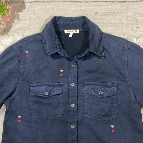 Sundry Hearts Embroidered Button Down Shirt in Sunfaded Navy - Picture 5 of 10